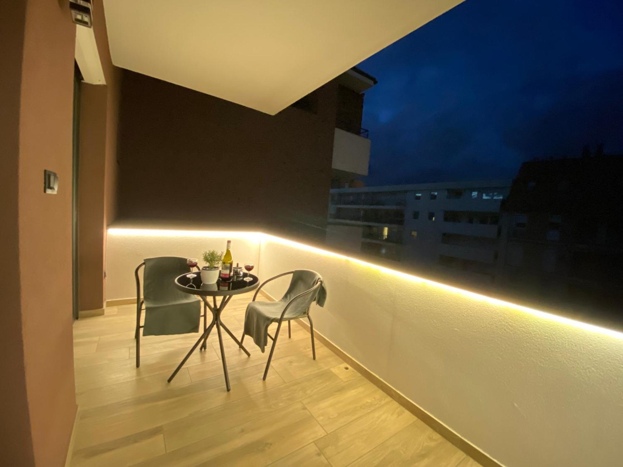 T27 Apartments Free Parking Ingyenes Zart Parkolo Győr Buitenkant foto