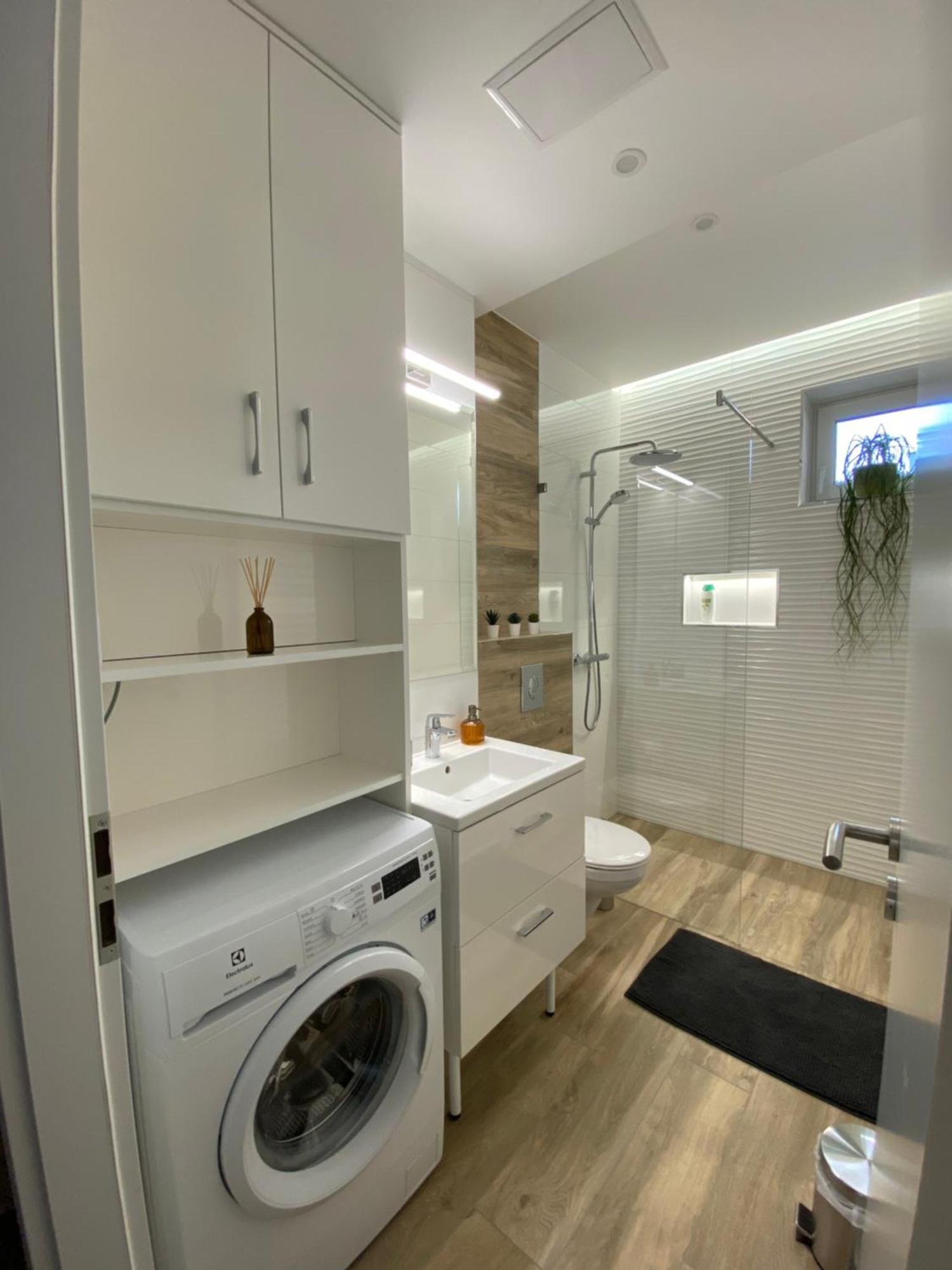 T27 Apartments Free Parking Ingyenes Zart Parkolo Győr Buitenkant foto