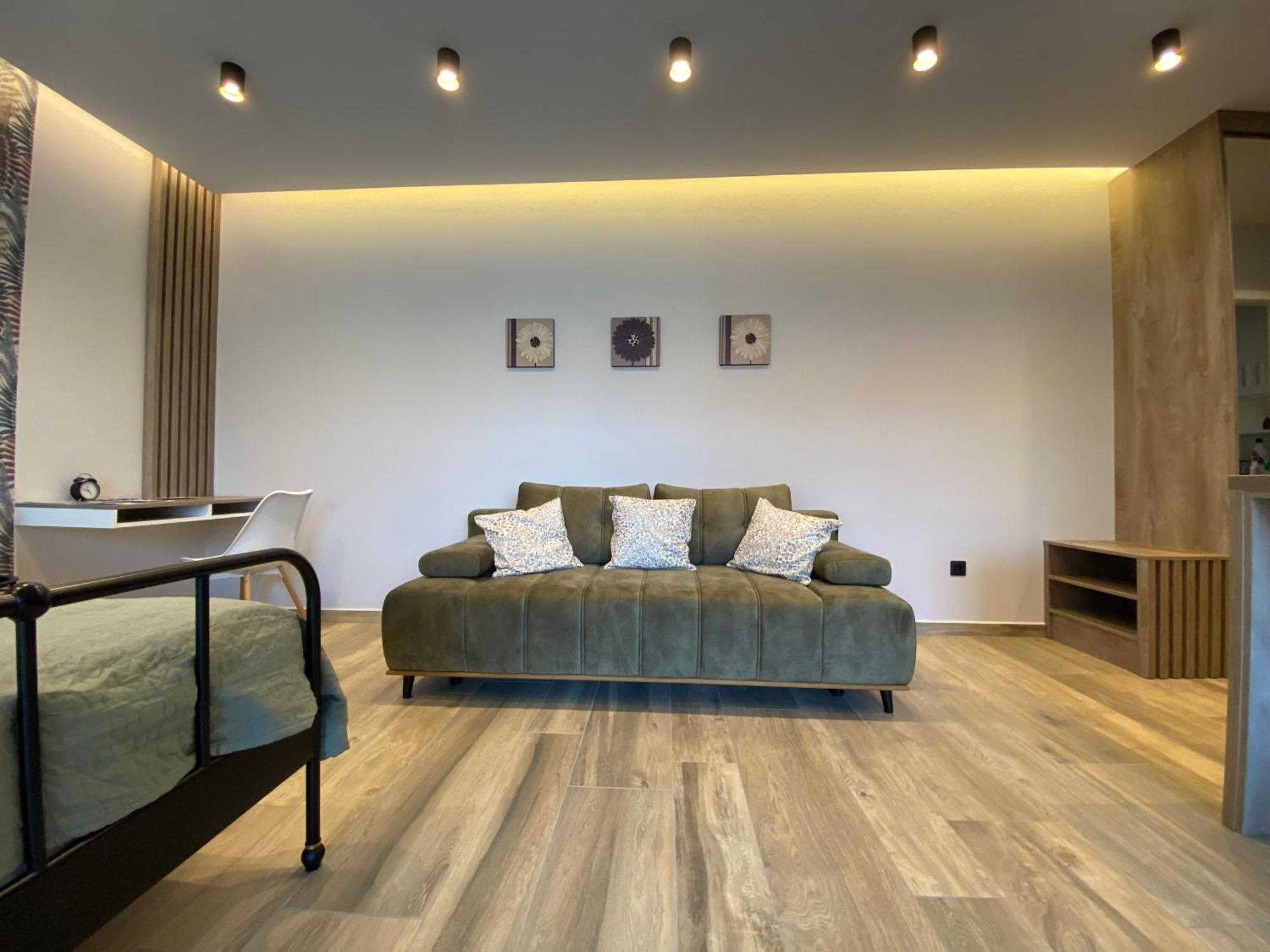 T27 Apartments Free Parking Ingyenes Zart Parkolo Győr Buitenkant foto